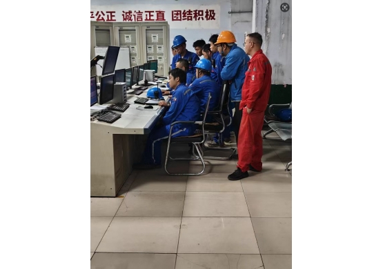 雙燃料低氮燃燒器系統(tǒng),成功點火投運<div   id="jpandex"   class="focus-wrap mb20 cf">，燃燒穩(wěn)定